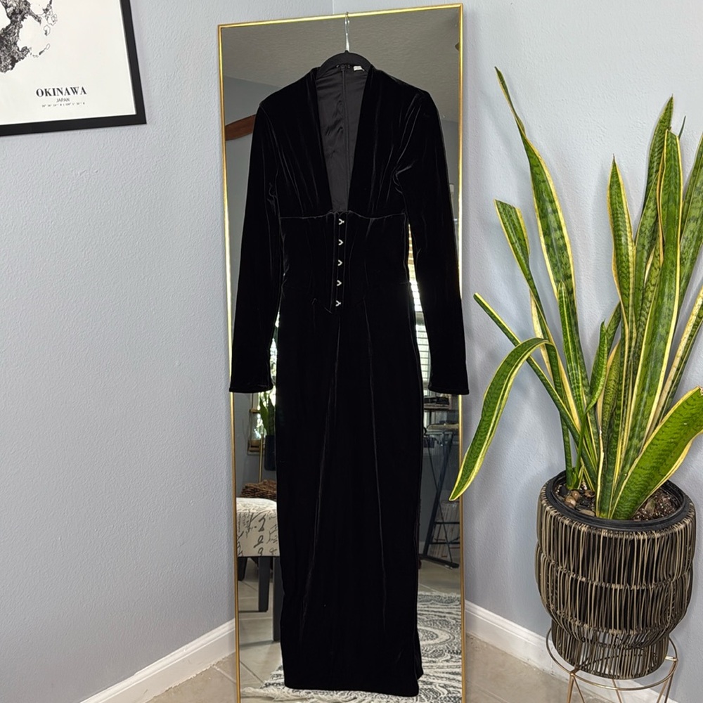 House of CB 'Arabella' Black Velevet Corset Maxi Dress NWOT - Picture 8 of 10